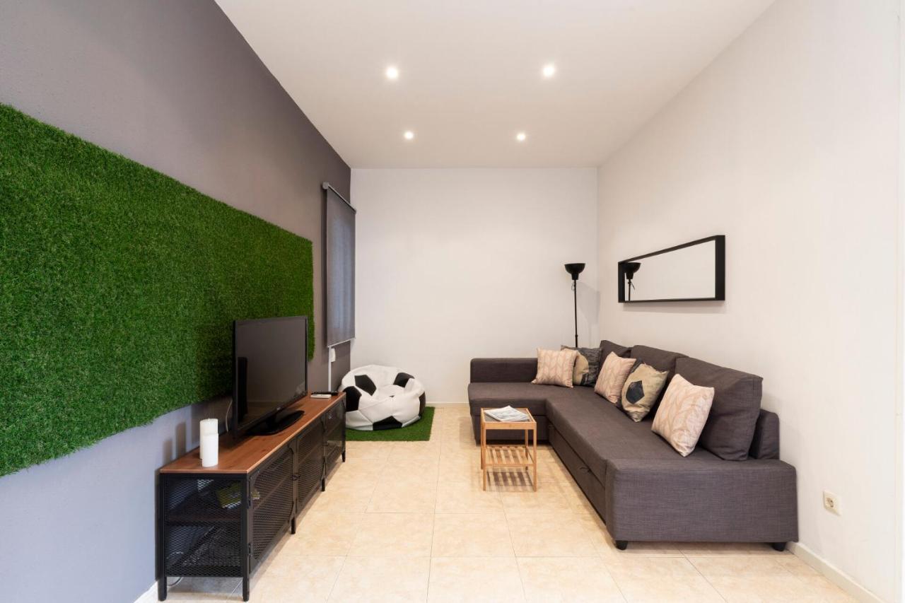 The Camp Nou Fcb Apartment Barcellona Esterno foto